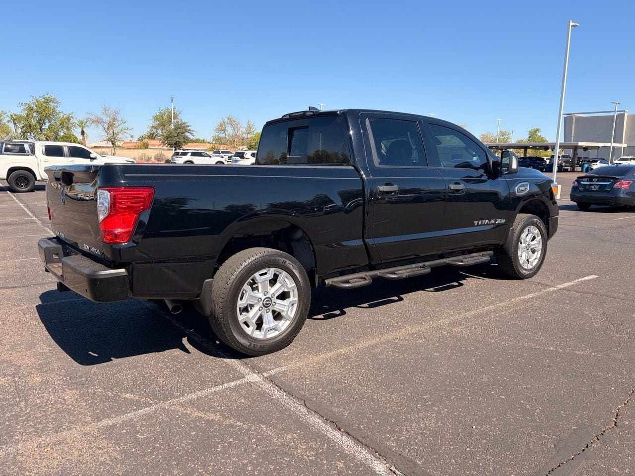 Certified 2024 Nissan Titan SV w/ SV Convenience Package AWD/4WD image 6