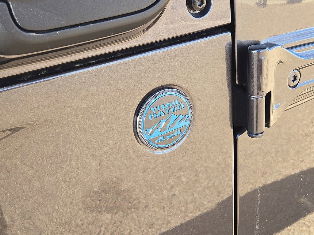 Used 2023 Jeep Wrangler Unlimited image 13