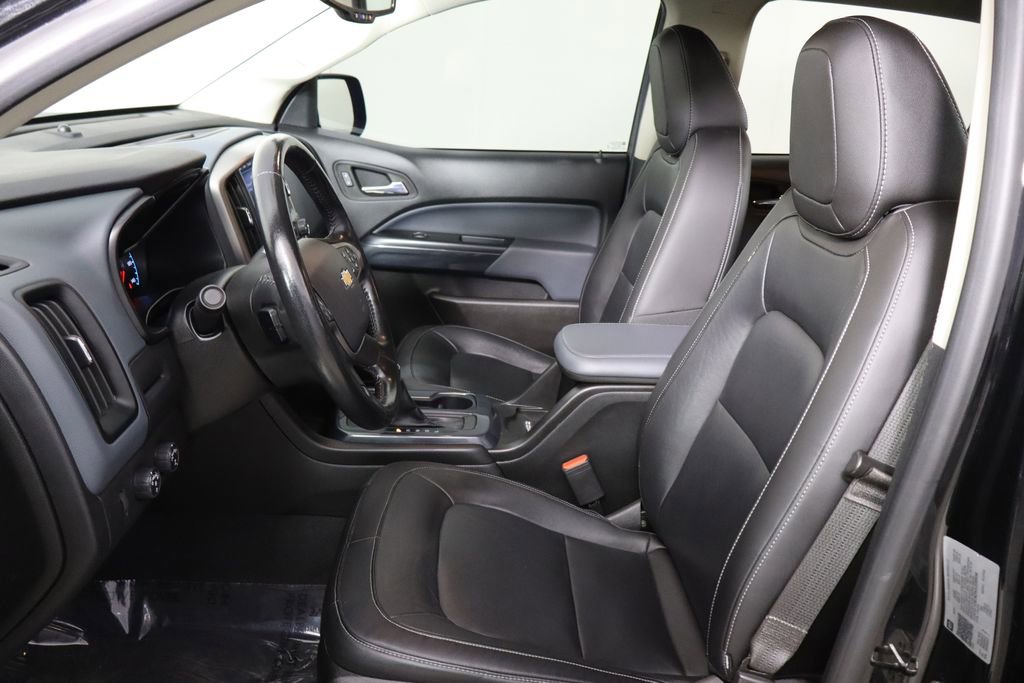 Used 2022 Chevrolet Colorado Z71 w/ Z71 Midnight Edition image 16