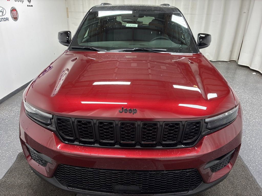 New 2025 Jeep Grand Cherokee Limited image 2