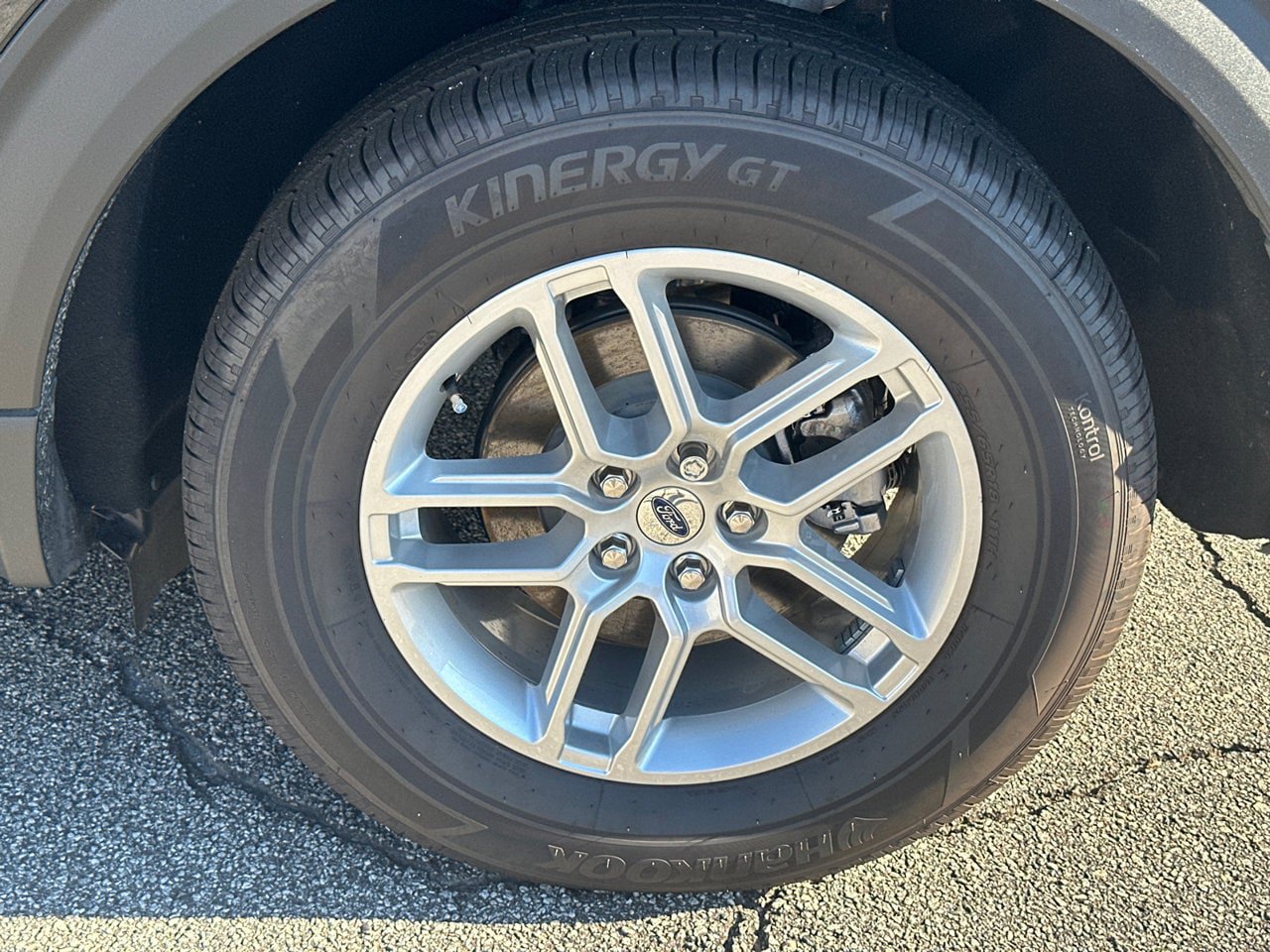 New 2026 Ford Explorer Active RWD image 20
