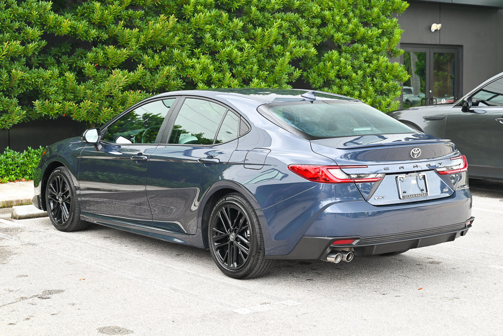 Used 2026 Toyota Camry SE FWD image 6