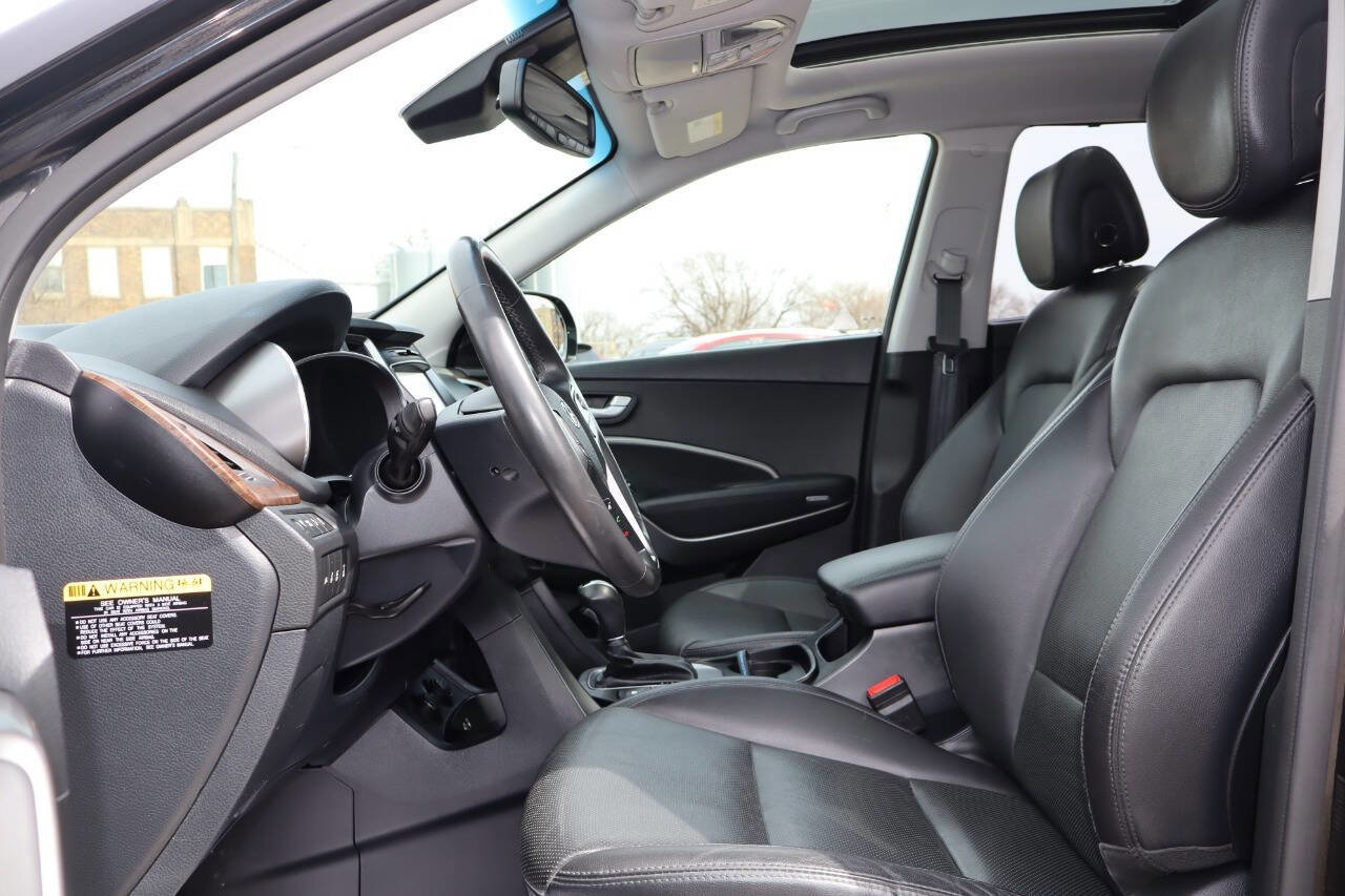 Used 2017 Hyundai Santa Fe Limited image 5