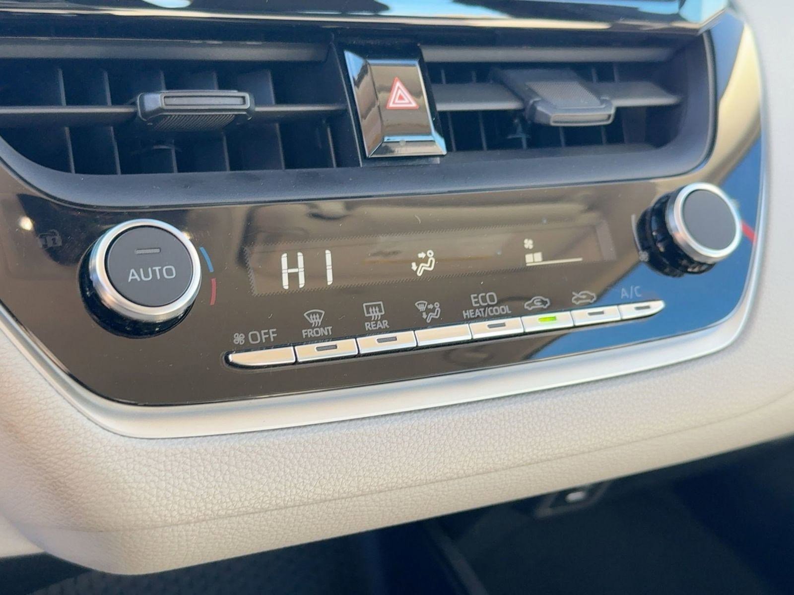 Used 2023 Toyota Corolla LE image 25