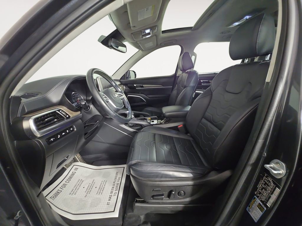 Used 2020 Kia Telluride SX w/ SX Prestige Package image 9