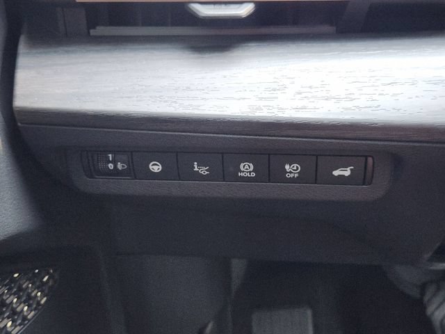 Used 2023 Nissan Ariya AWD/4WD image 24