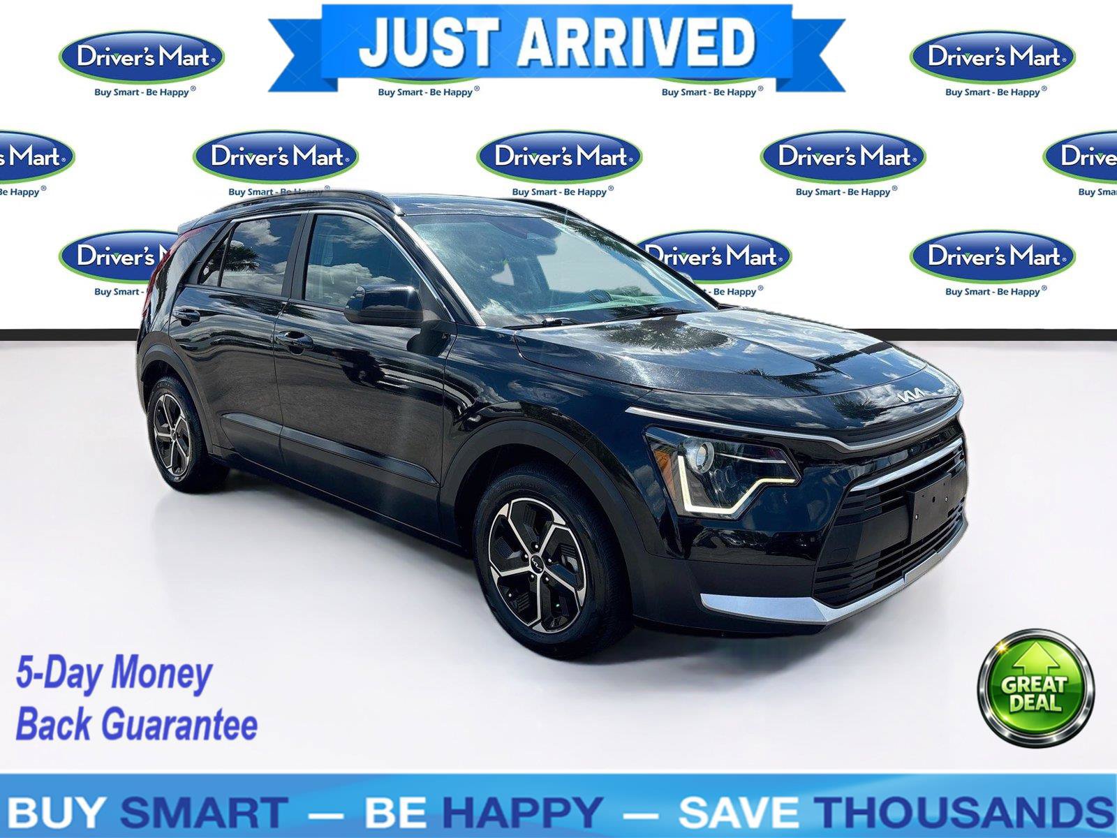 Used 2025 Kia Niro LX FWD image 1