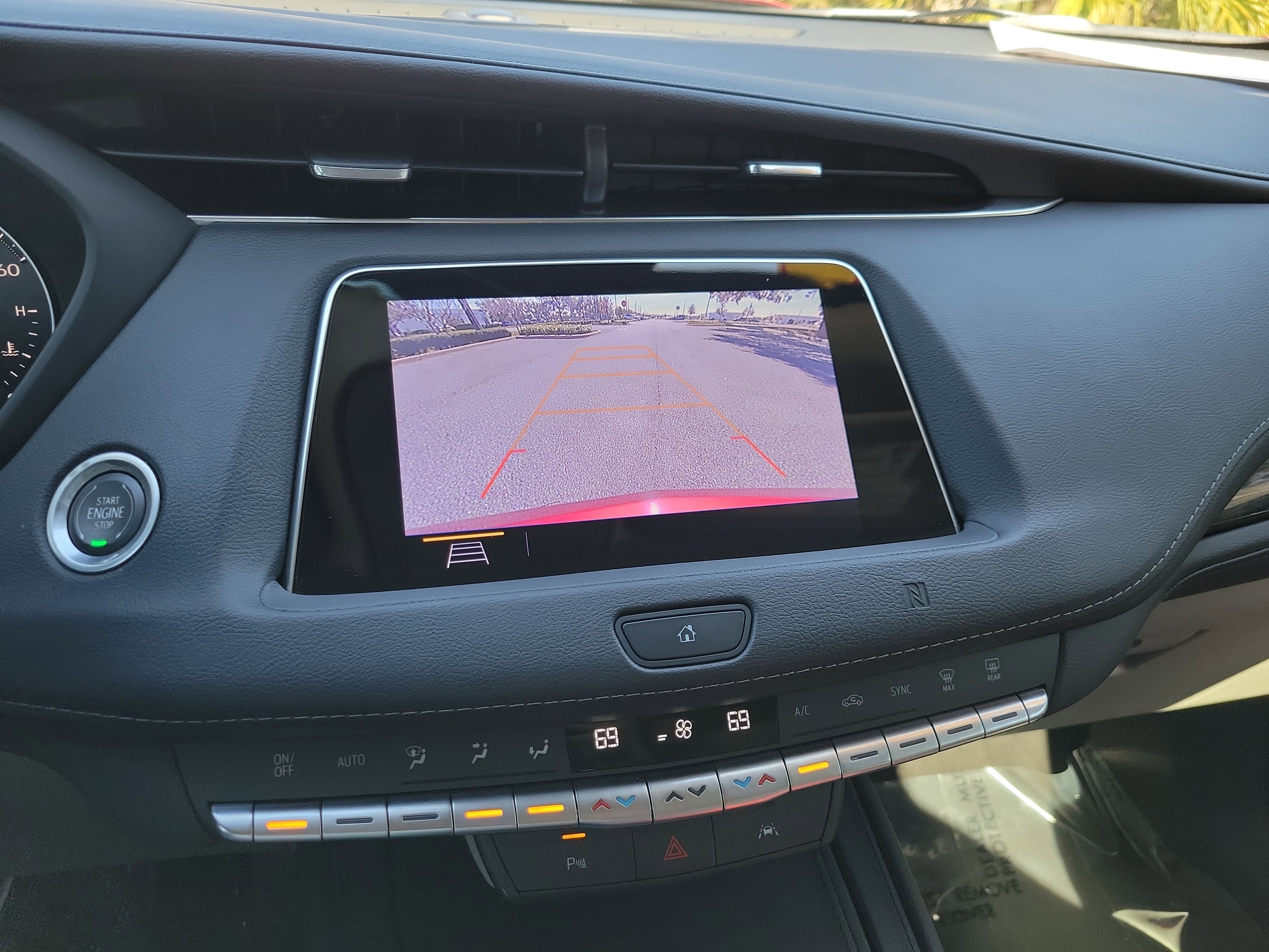 Used 2019 Cadillac XT4 Premium Luxury w/ Driver Awareness Package image 24