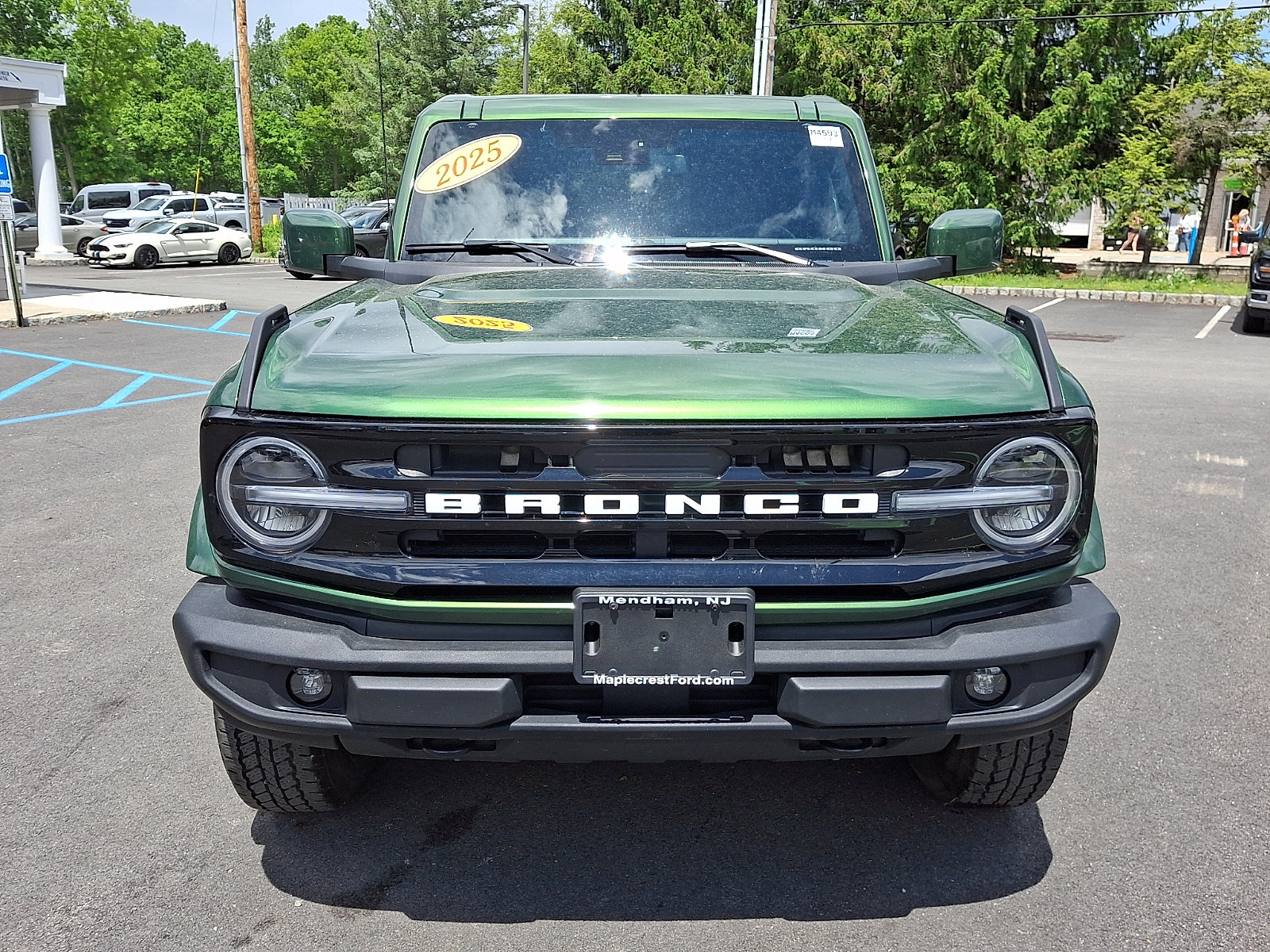 Certified 2025 Ford Bronco Outer Banks AWD/4WD image 2