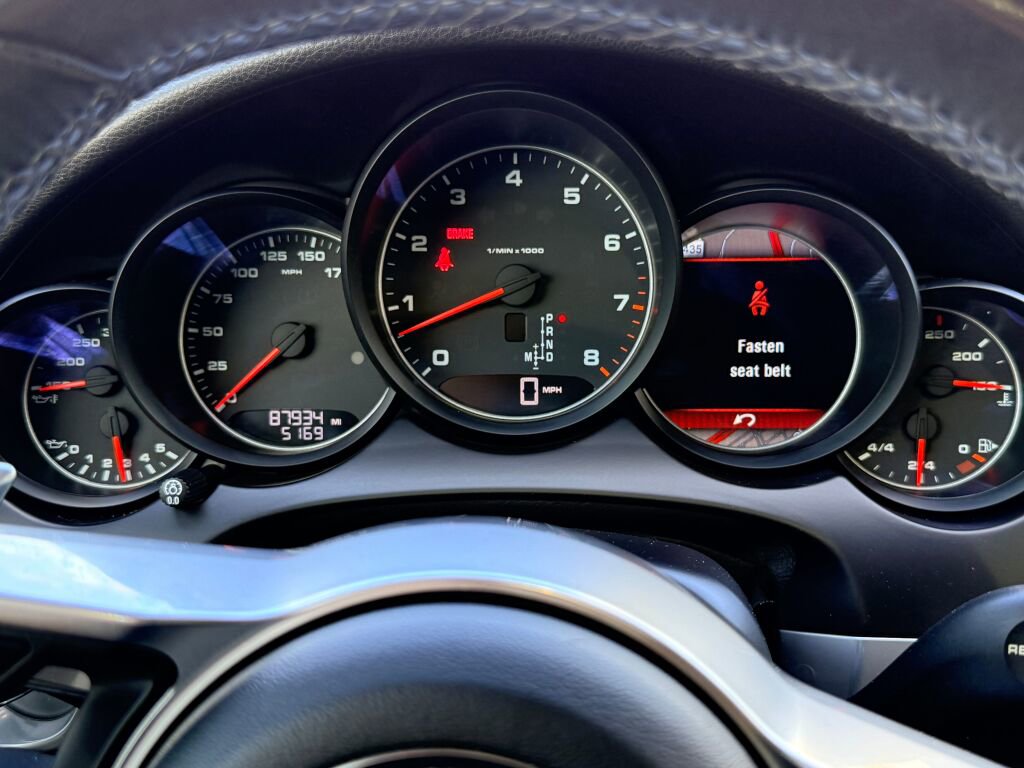 Used 2016 Porsche Cayenne image 26