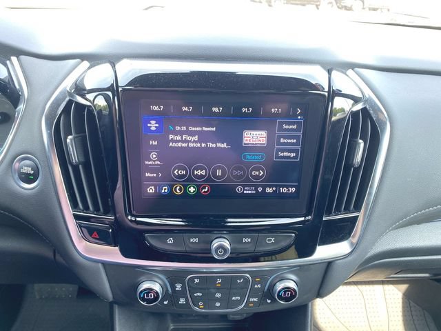 Used 2023 Chevrolet Traverse LT FWD image 13