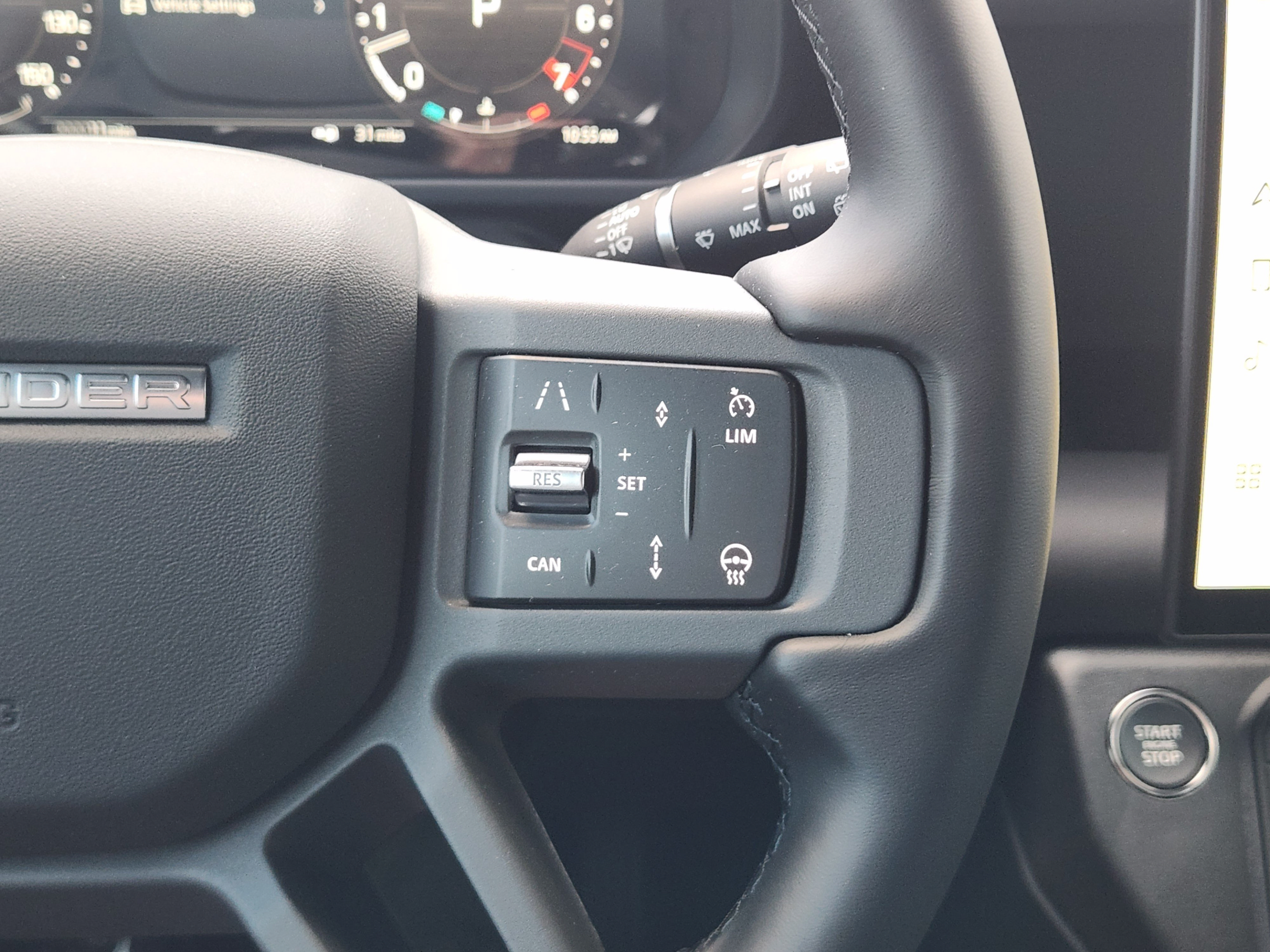 New 2026 Land Rover Defender 130 X-Dynamic SE AWD/4WD image 28
