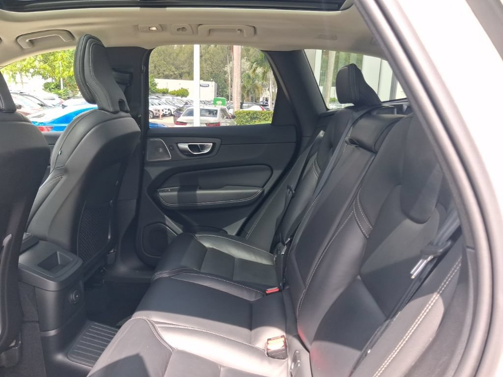 Certified 2024 Volvo XC60 T8 Ultimate AWD/4WD image 8