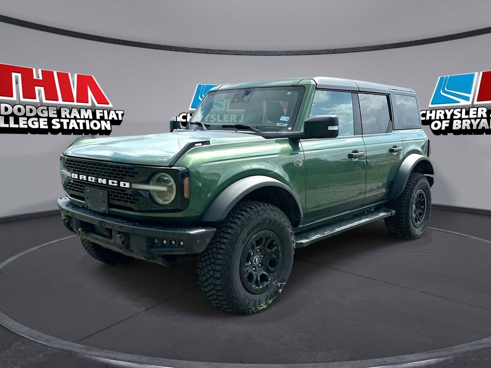 Used 2022 Ford Bronco Wildtrak AWD/4WD image 1