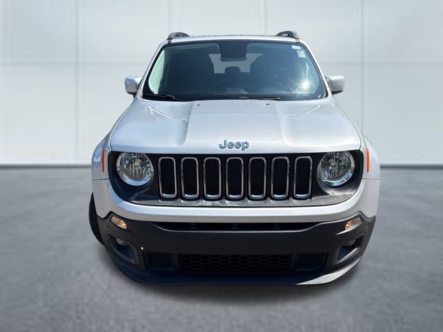 Used 2017 Jeep Renegade Latitude FWD image 6