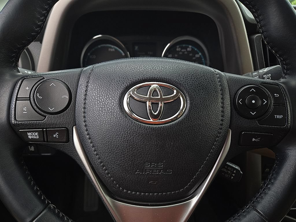 Used 2017 Toyota RAV4 Limited w/ Advanced Technology Package AWD/4WD image 19