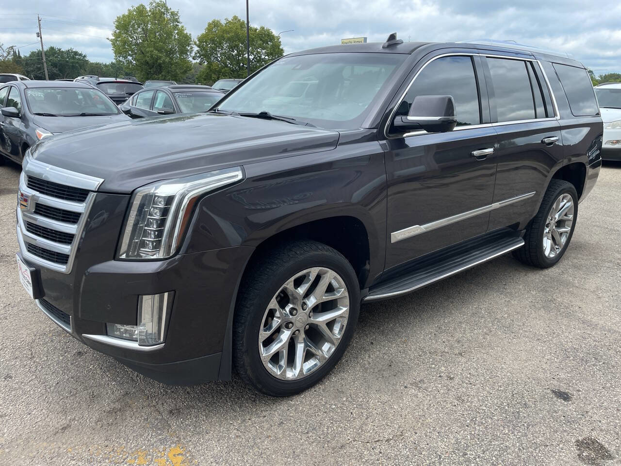 Used 2016 Cadillac Escalade Luxury image 4