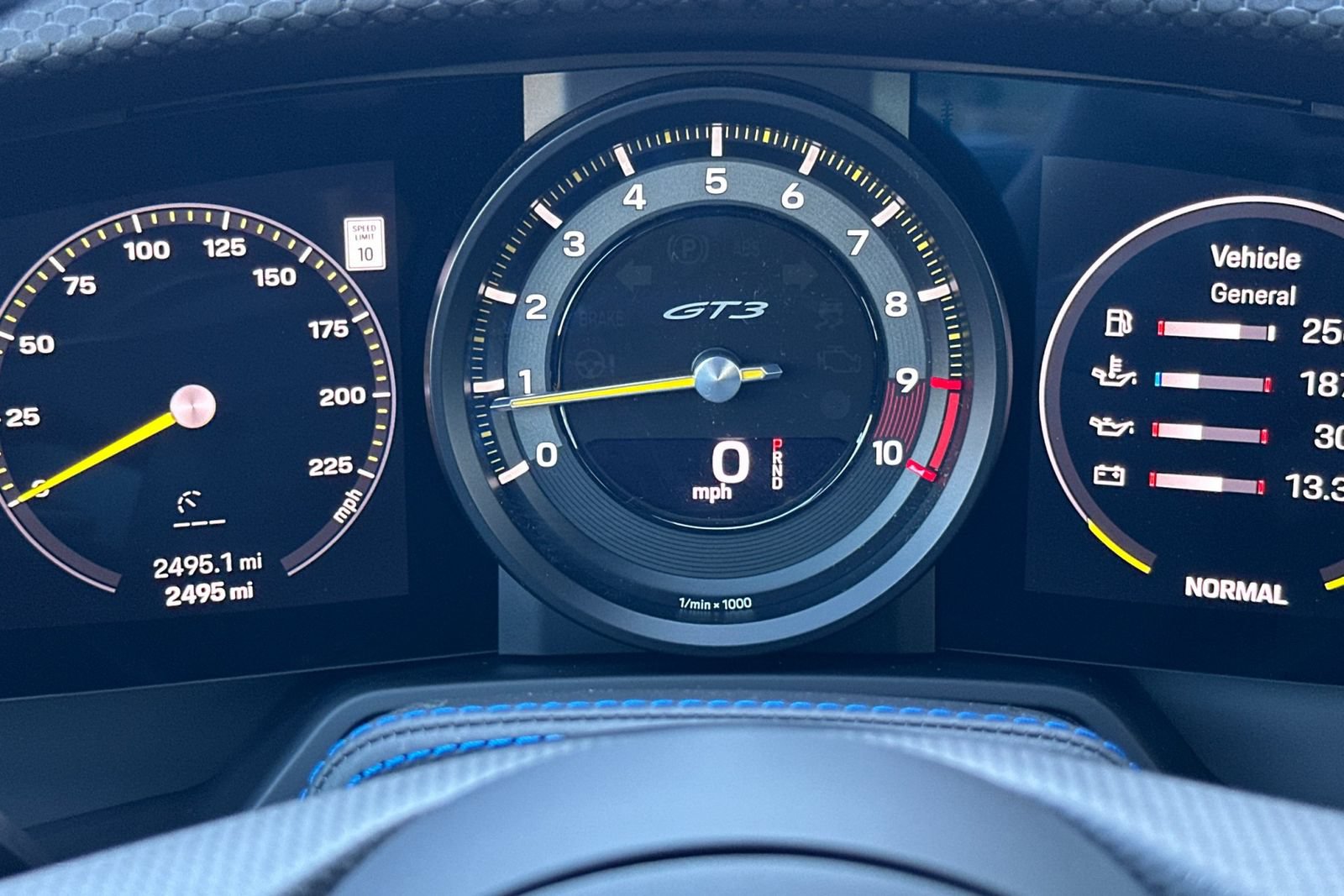 Certified 2022 Porsche 911 GT3 RWD image 31