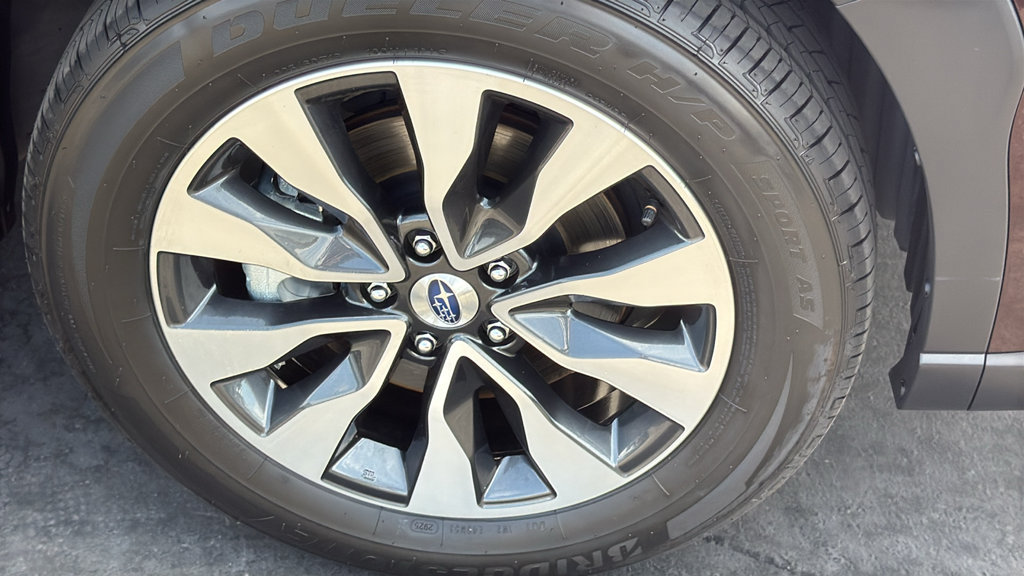 Certified 2024 Subaru Outback Limited AWD/4WD image 10