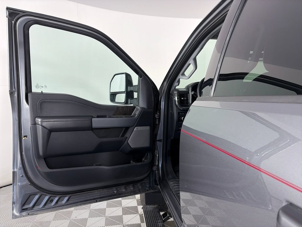 Used 2024 Ford F250 Lariat AWD/4WD image 10