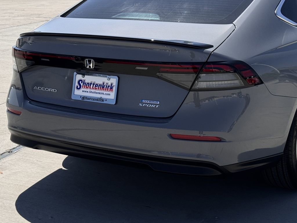 Used 2025 Honda Accord Sport image 6
