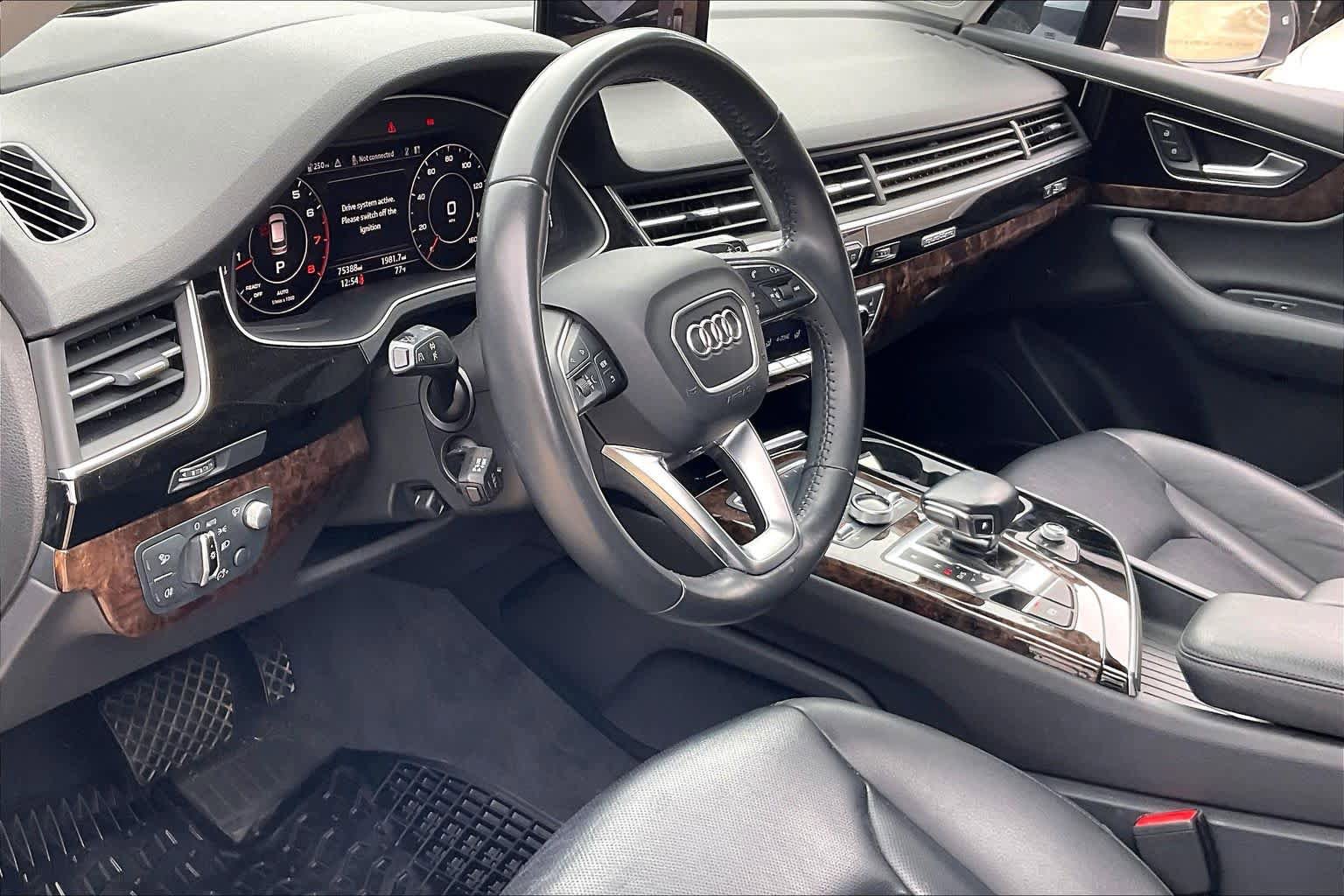 Used 2018 Audi Q7 3.0T Prestige w/ Prestige Package AWD/4WD image 18