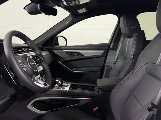 New 2026 Jaguar F-PACE R-Dynamic S image 6