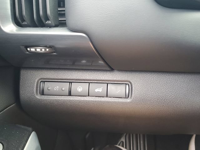 New 2026 Nissan Pathfinder SL w/ SL Premium Package AWD/4WD image 27