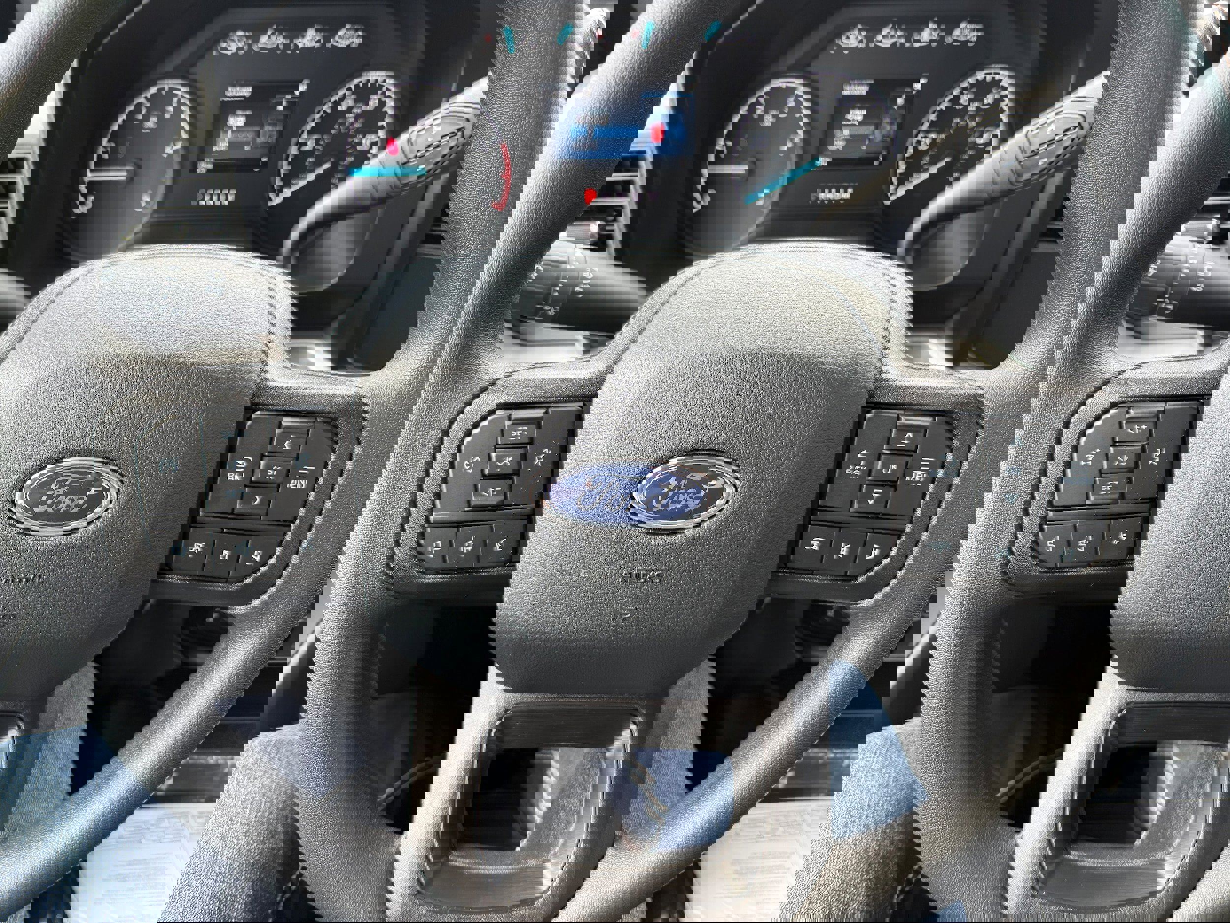 New 2025 Ford F250 XLT w/ FX4 Off-Road Package AWD/4WD image 19