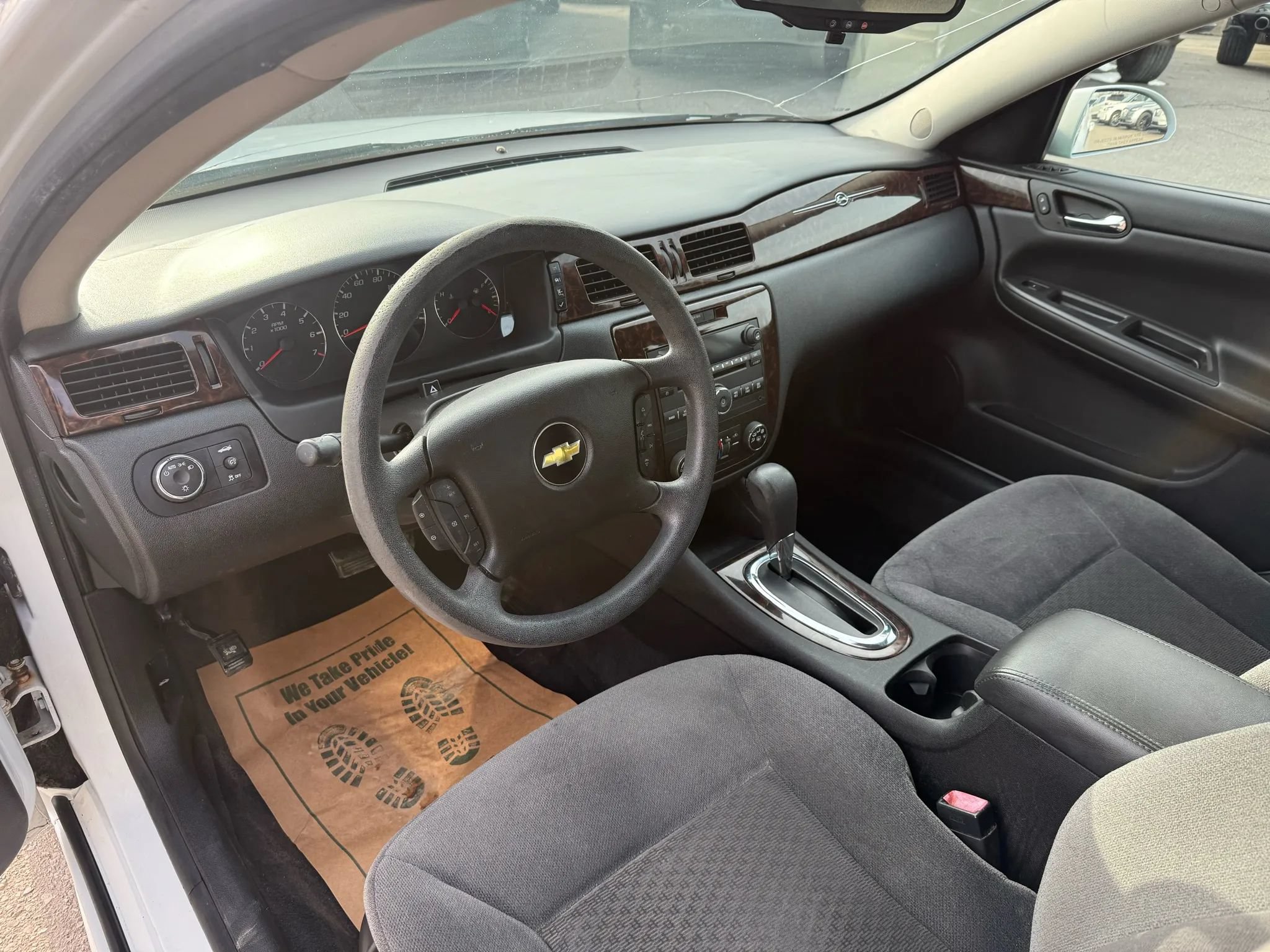 Used 2016 Chevrolet Impala LT FWD image 17