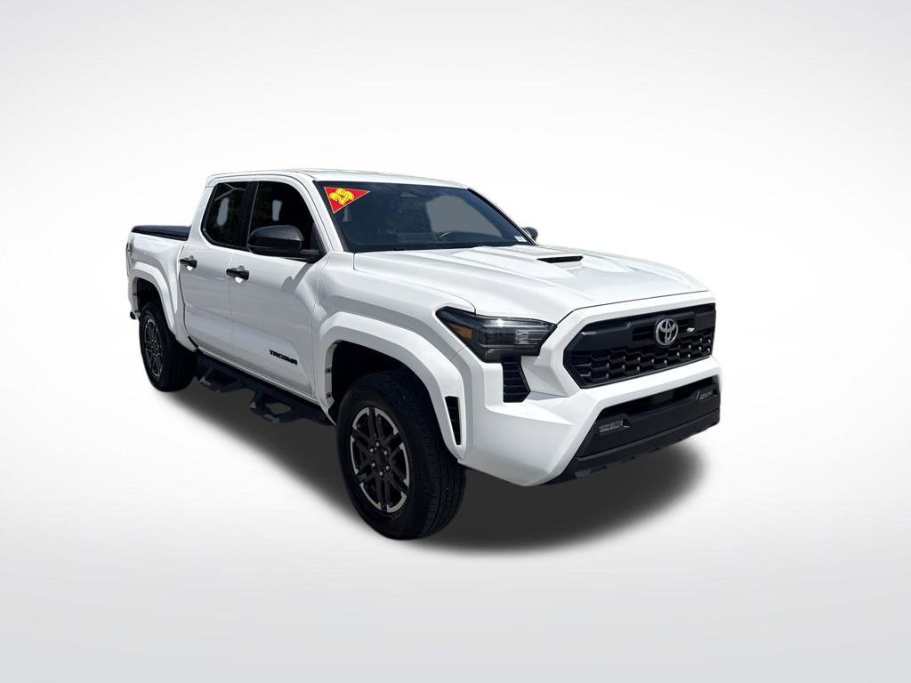 Used 2025 Toyota Tacoma TRD Sport RWD image 3