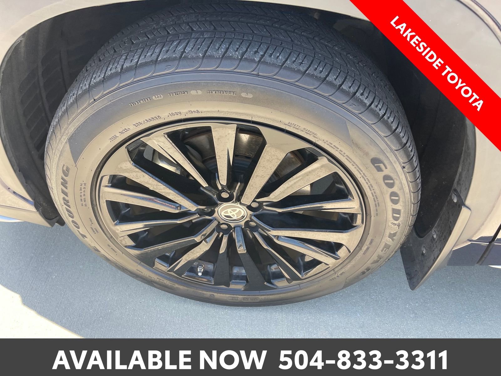Used 2023 Toyota Highlander XSE FWD image 13