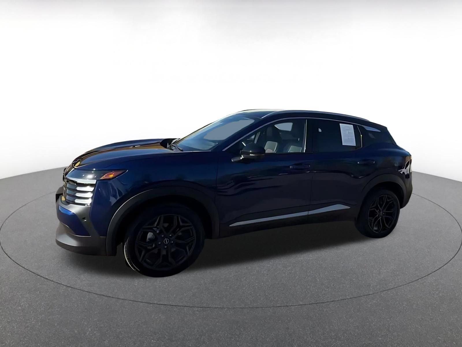 Used 2026 Nissan Kicks SR FWD image 6