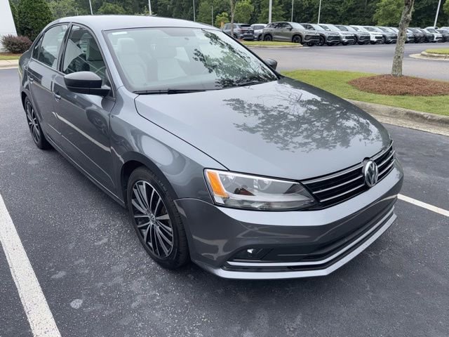 Used 2015 Volkswagen Jetta Sport FWD image 16