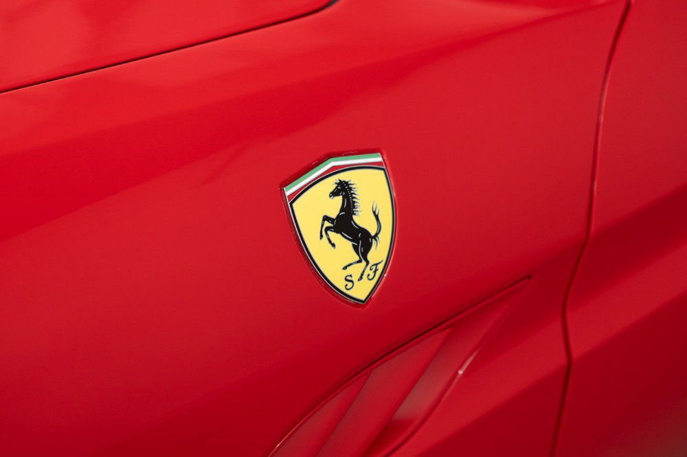 Used 2011 Ferrari California image 39