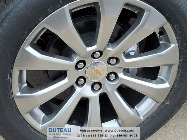 New 2026 Chevrolet Suburban Premier image 4