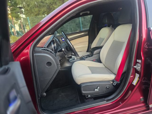 Used 2018 Chrysler 300 Touring w/ Chrome Appearance Package RWD image 19