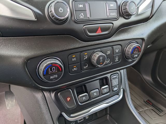 Used 2021 GMC Terrain SLT image 24