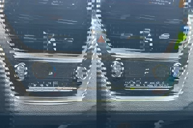 Certified 2023 Toyota Corolla LE image 25