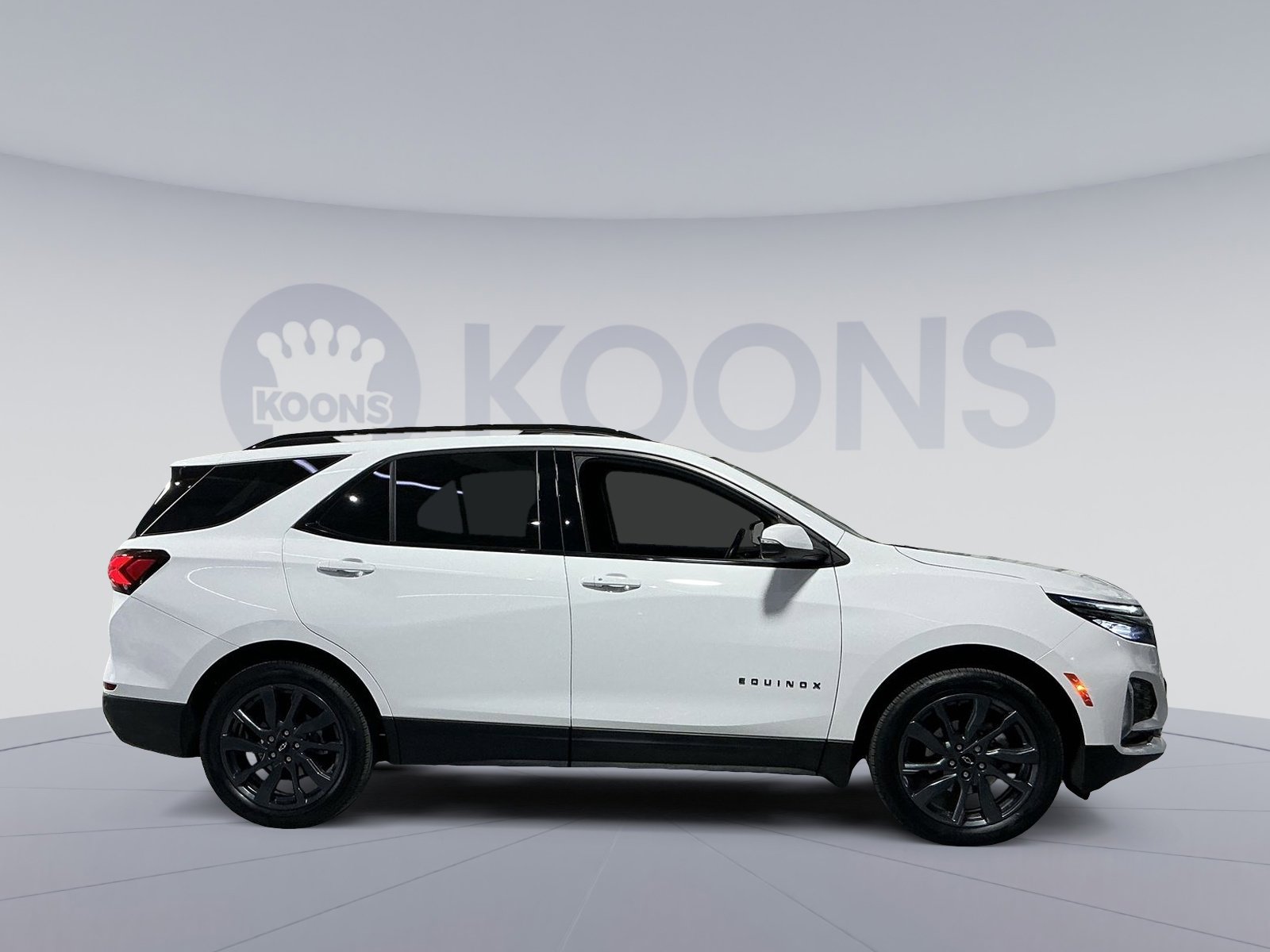 Used 2022 Chevrolet Equinox RS w/ RS Leather Package image 17