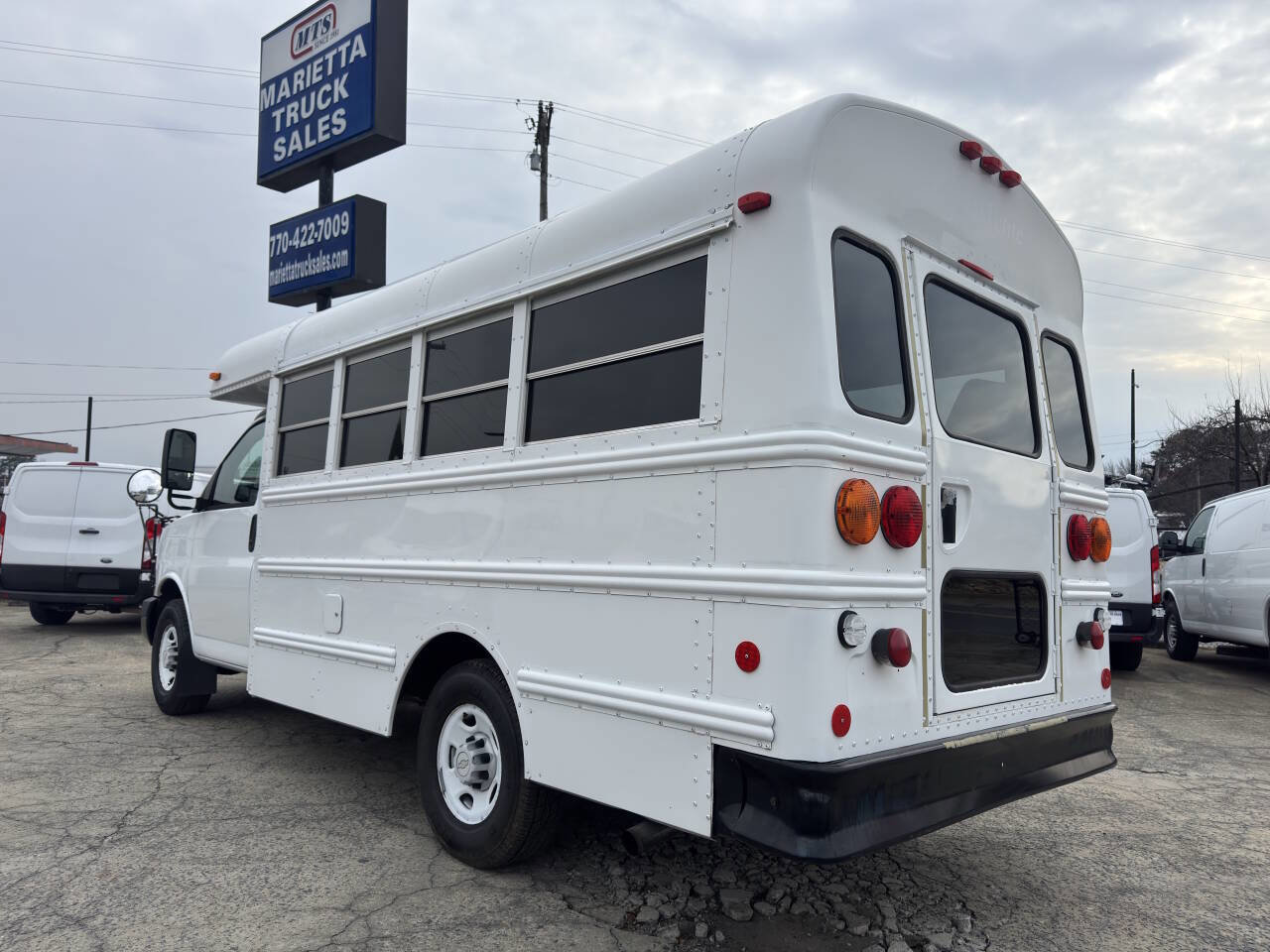 Used 2007 Chevrolet Express 3500 3500 2dr Commercial/Cutaway/Ch w/ School Bus Package image 6
