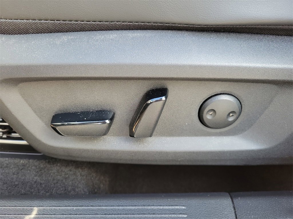 Used 2024 Nissan Rogue SV w/ SV Premium Package image 22