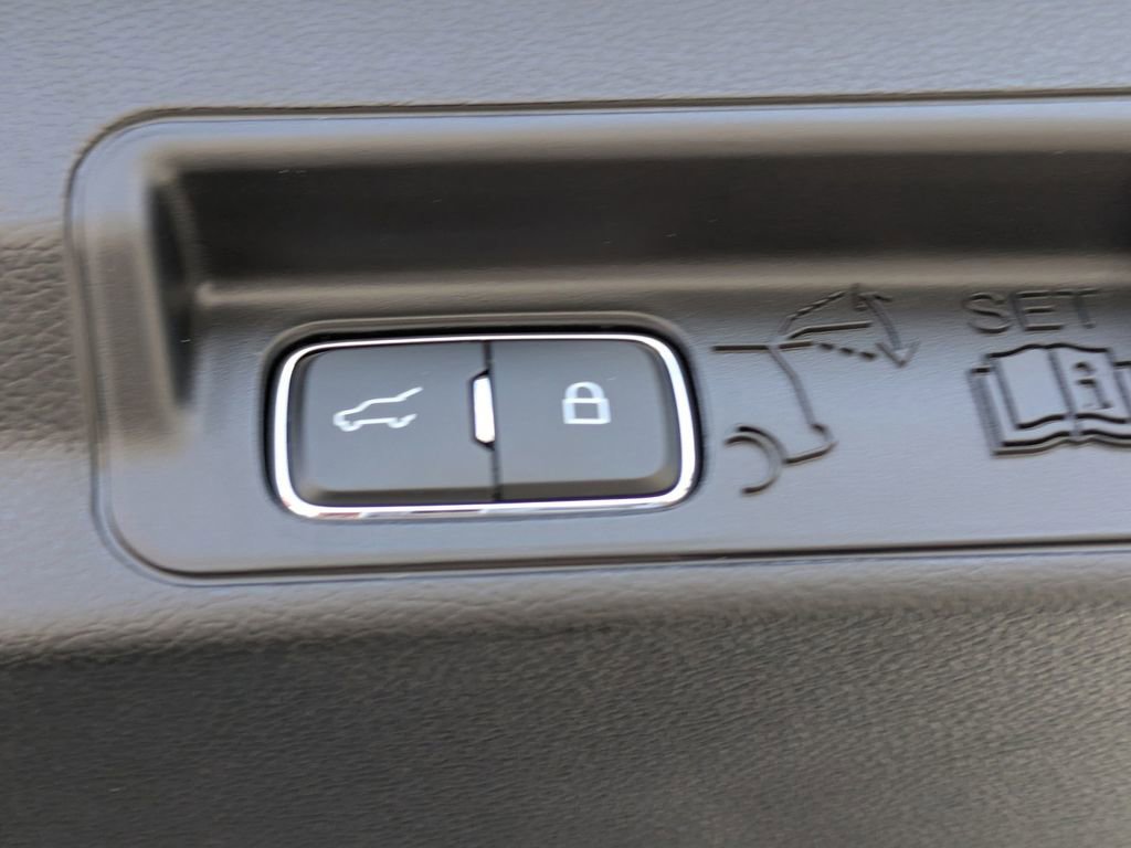 New 2026 Ford Explorer Active image 15