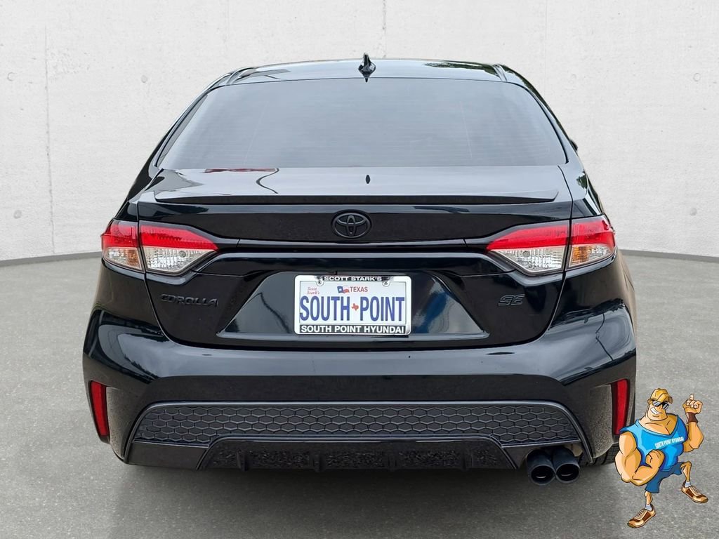 Used 2022 Toyota Corolla SE FWD image 6