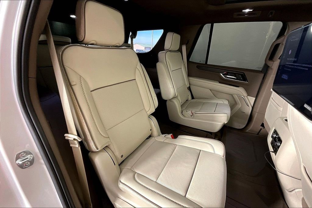 Used 2025 GMC Yukon Denali w/ Denali Reserve Package image 39