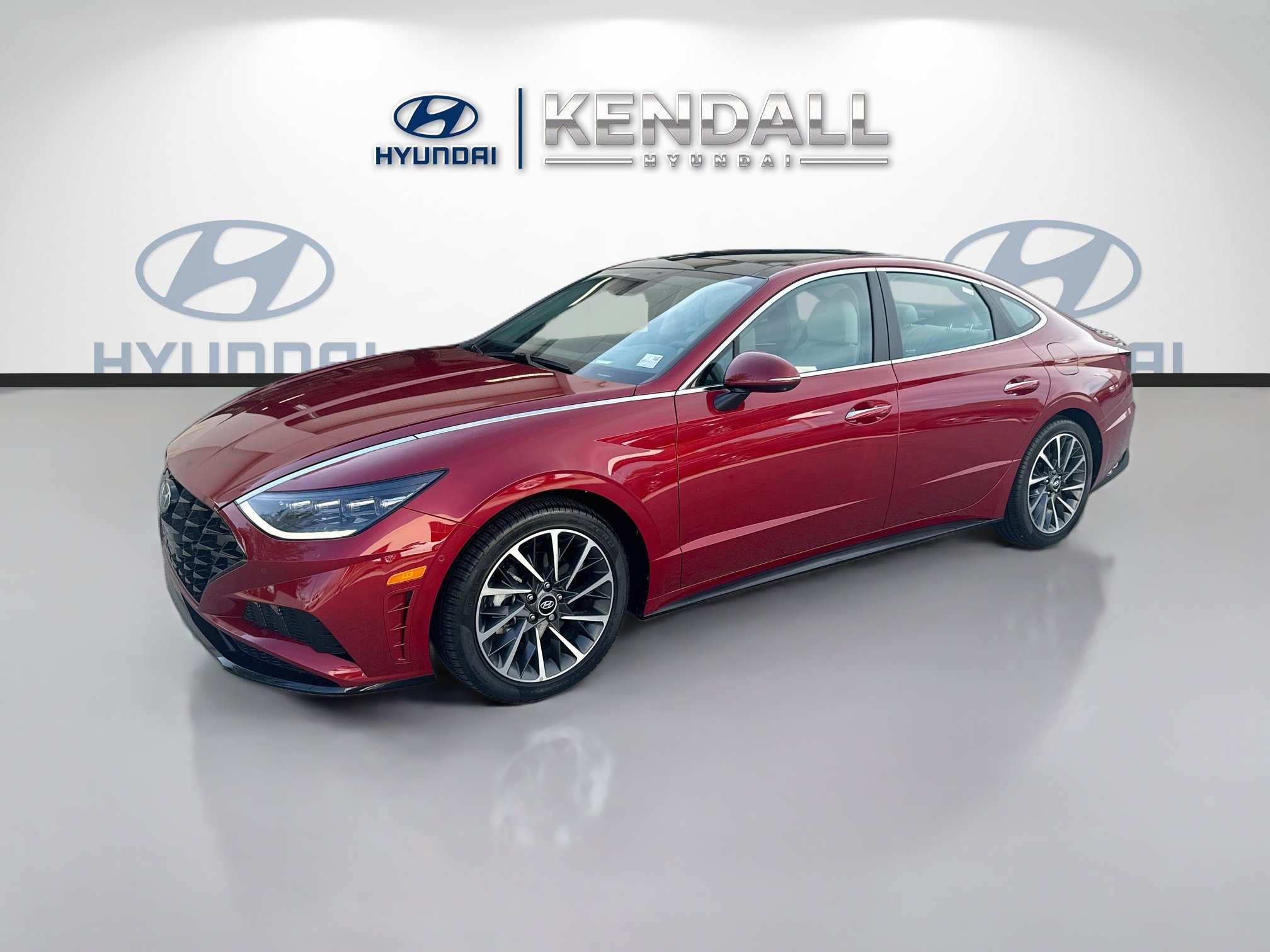 Used 2023 Hyundai Sonata Limited w/ Cargo Package FWD image 3