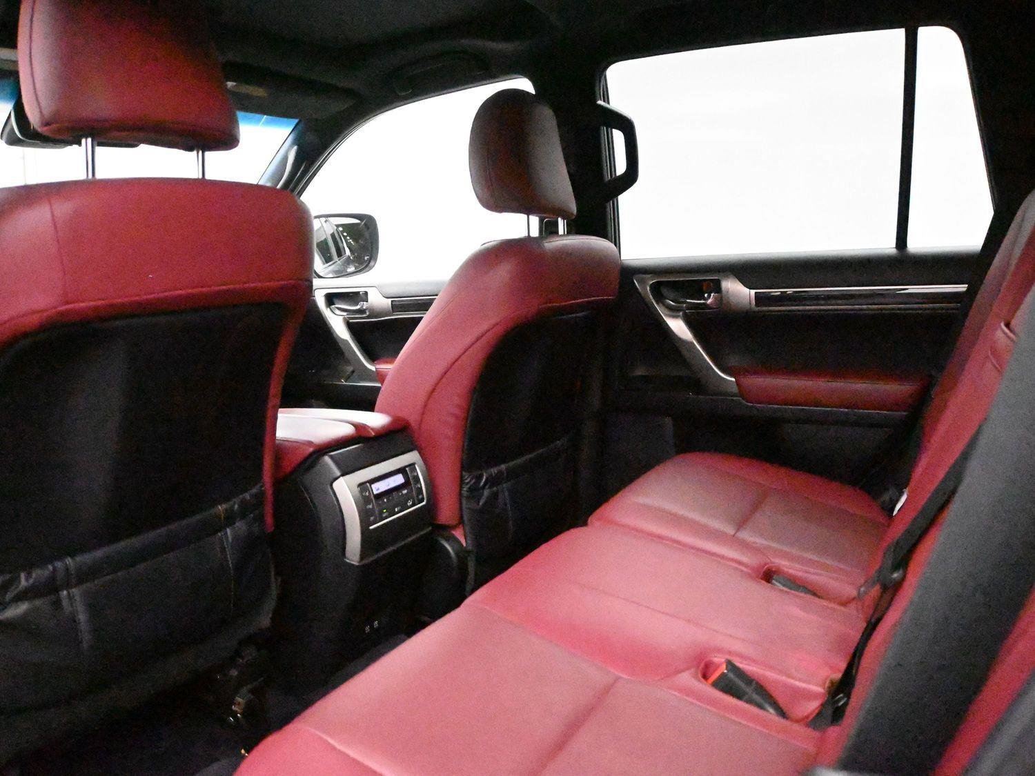 Used 2020 Lexus GX 460 Premium w/ Premium Package image 10