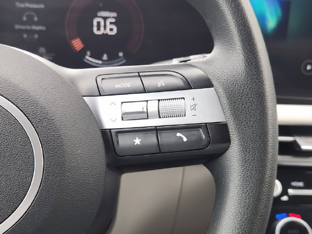 Used 2025 Hyundai Tucson SEL FWD image 23