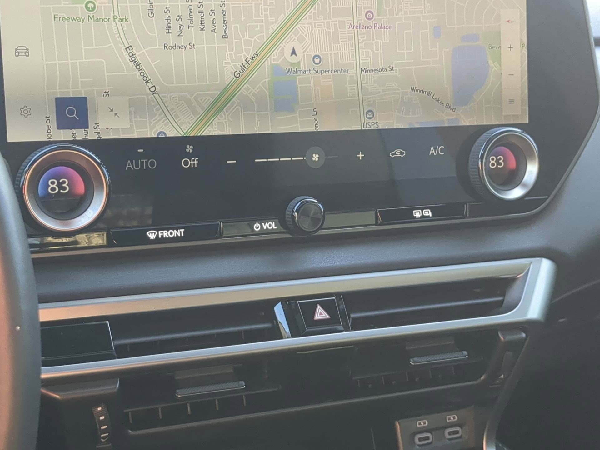 Used 2024 Lexus RX 350 Premium w/ Accessory Package (Z1) image 27