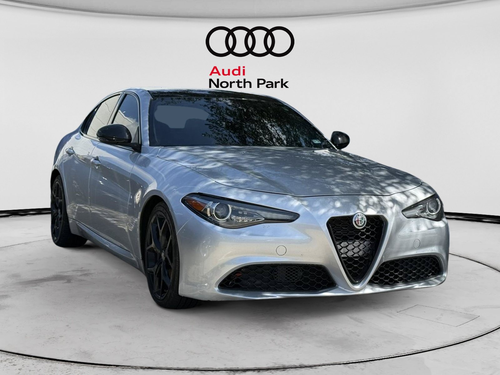 Used 2019 Alfa Romeo Giulia w/ Nero Edizione